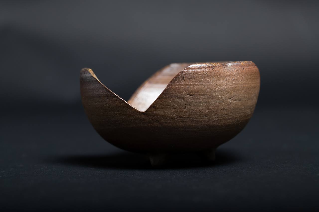 Bizen Pottery - slit bowl